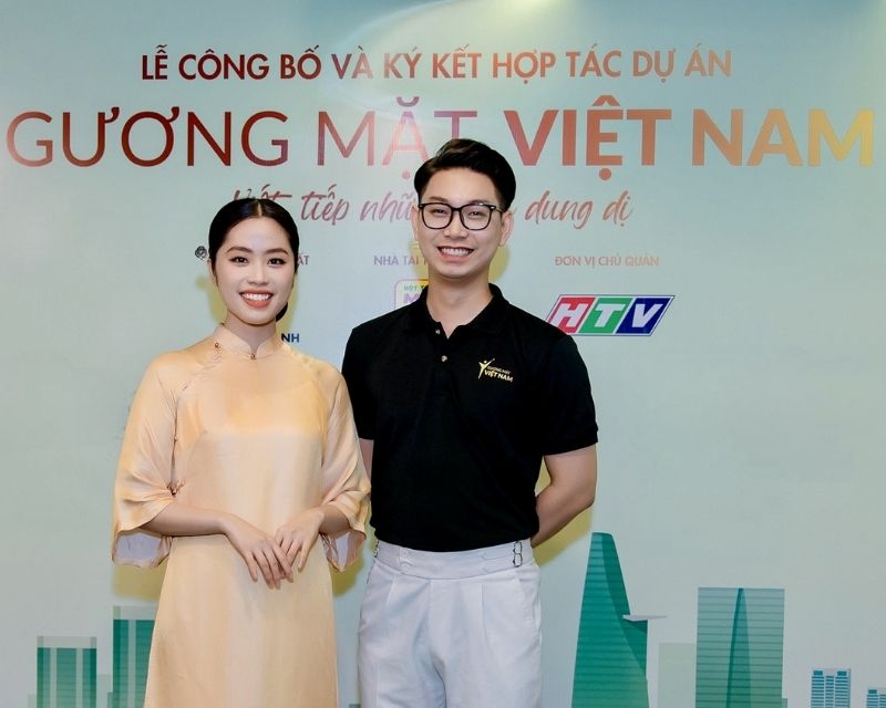 guong-mat-viet-nam-1