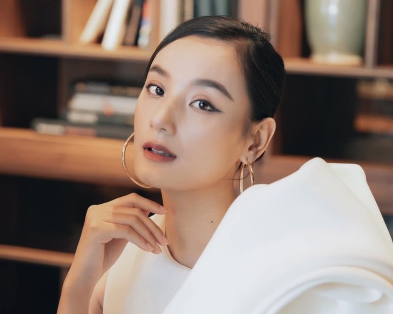 nguoi-mau-le-thuy-2